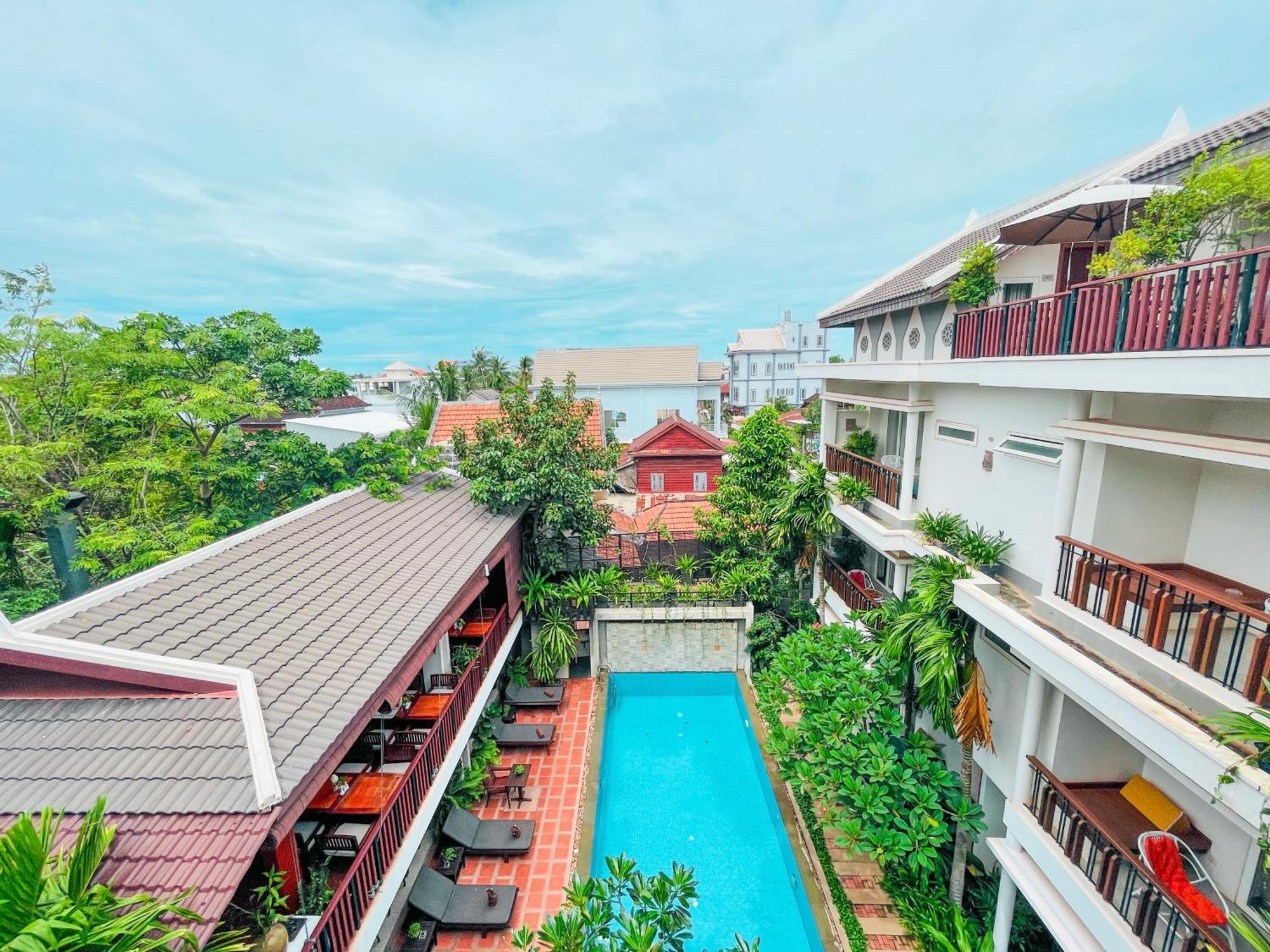 酒店 Indra Angkor 4*